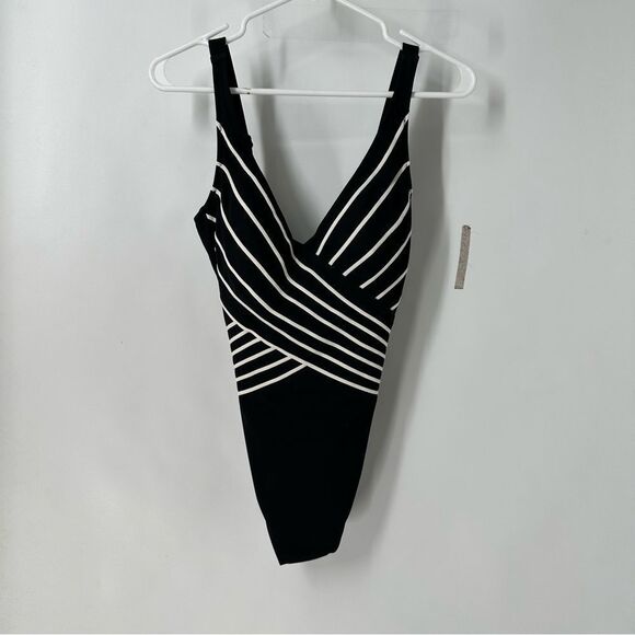 Jantzen Size 8 Black w/white Stripes One Piece Swimsuit - Picture 1 of 10
